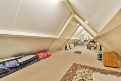 Savoir comment isoler les combles pour réaliser des travaux de rénovation efficaces.