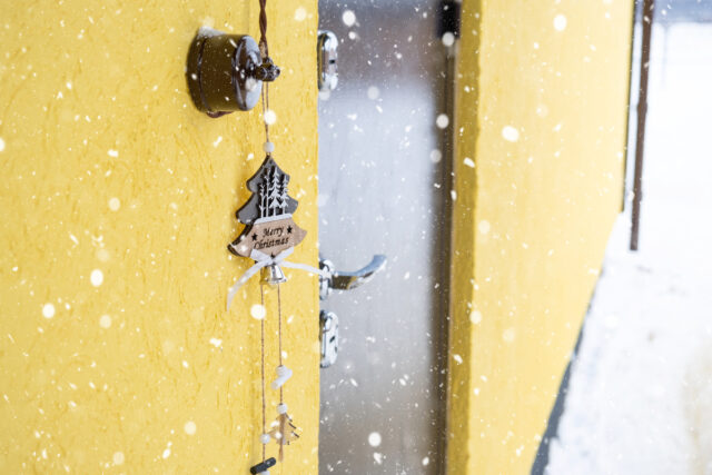 Isolant thermique pour porte : guide et solutions pour mieux isoler