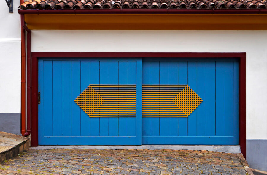 Isolation porte de garage coulissante double.