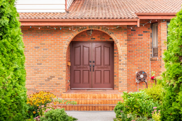 Isolation de porte d’entrée : pourquoi, comment et avec quels matériaux ?