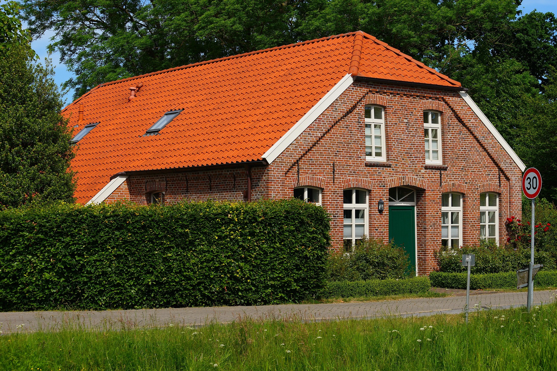 Maison après travaux de rénovation d'ampleur.